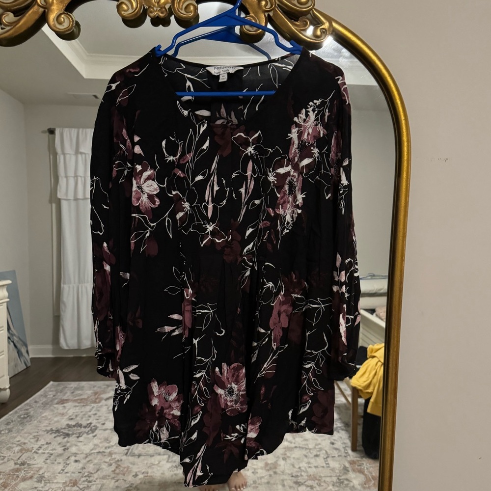Prescott black floral blouse- size 3x